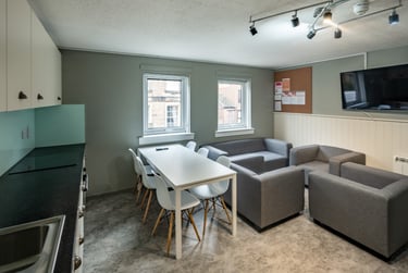 6 Bed Standard - Image 3